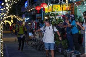 BIB: 537
                            <button type="button" onclick="openModal(24678092)" class="btn btn-primary btn-sm float-right btn-popup" data-toggle="modal" data-target=".modal-high-quality">
                        <i class="fas fa-shopping-cart"></i> Add to Cart
                    </button>
                                            <button type="button" onclick="isThisMe(24678092, true)" class="btn btn-success btn-sm float-right btn-popup btn-isme hidden" data-toggle="tooltip" data-placement="bottom" title="นี่คือรูปของคุณใช่ไหม คลิกที่นี่เพื่อเอาเข้าอัลบั้ม">
                        <i class="fas fa-plus"></i> Add to album
                    </button>
                    <button type="button" onclick="isThisMe(24678092, false)" class="btn btn-warning btn-sm float-right btn-popup btn-isnotme hidden">
                        <i class="fas fa-ban"></i> Remove from album
                    </button>